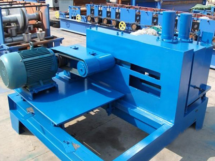 C-shaped steel flying saw cutting machine