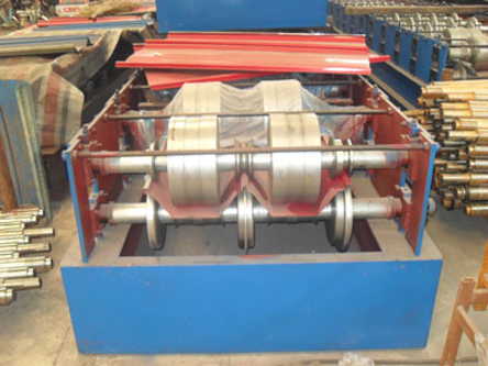 Type 675 angle gallop tile press